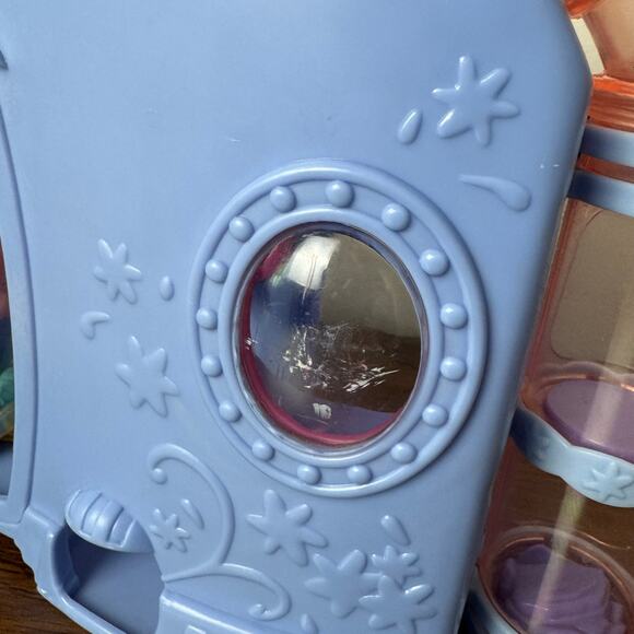 Littlest Pet Shop Little Lovin' Pet Playhouse with Figures - Picture 8 of 12